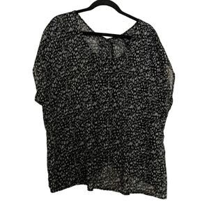 Torrid Sheer Short Sleeve Blouse - Size 2X - EUC